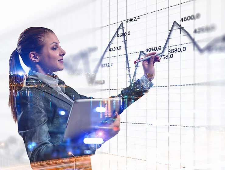 Teknolojinin önünü alamadığımız bir şekilde hızla gelişmesi, birçok farklı meslek grubunu da olumlu anlamda etkiliyor. Bu meslek gruplarından birisi de muhasebeciler. Muhasebenin dijital dönüşümü ile beraber, mali müşavirlerin hayatlarında birçok şey değişiyor ve bu değişim tamamen onların faydasına. Her ne kadar teknoloji kullanmaktan korkan insanlar olsa da aslında dijital dönüşüme ayak uydurabildiğimiz zaman mesleklerimizin daha kolay bir hale geleceğini de görmemiz mümkün. Dijital dönüşümle birlikte geleceğini düşündüğümüz zorluklar ve riskler öngörülemez olsa da bu yönde kendimizi geliştirdiğimiz sürece, süreci olumlu noktaya çevirmek hiç de zor değil. Bu sebeple dijital devrimle beraber, mesleklerini korumak ve daha da geliştirmek isteyen herkes yeni büyüme modellerine ayak uydurmalı ve bu modelleri farklı becerilere dönüştürmek için kullanmalıdır. DEĞİŞİKLİKLER NELER? Muhasebenin dijitalleşme yolunda karşılaştığı değişimler genellikle Blockchain, bulut sistemleri, big data, yapay zeka ya da endüstri 4.0 gibi teknolojik temellerde ilerlemektedir. Hal böyle olunca da muhasebe işlemleri robotik muhasebe programları tarafından oldukça kolay bir biçimde yapılabilmektedir. Manuel muhasebe işlemlerinin aksine dijital muhasebe sayesinde muhasebeciler hem zamandan tasarruf etmekte hem de hata payını inanılmaz derecede azaltmaktadır. Bununla beraber kendisine zaman ayırabilen çalışanlar, daha değerli işlere odaklanmayı da başaracaktır. MALİ MÜHENDİSLİK NEDİR? Dijitalleşme süreci ile beraber, iş modelleri farklılaşarak içerisinde farklı dinamikleri barındırmaya başlamıştır. Hal böyle olunca muhasebe mesleğini de geliştirmek için farklı yollar keşfetmek gerekmektedir. Bu yollardan birisi “Mali mühendislik” adını verdiğimiz bir kavramdır. Muhasebe mesleğinin dijitalleşme sürecine entegre olmasını ifade eden mali mühendislik modeli ile bilgi ve iletişim teknolojilerinden en üst seviyede yararlanmak esastır. Bu teknolojilerden faydalanan model, bu mesleğin mensuplarına analiz, yorumlama, strateji geliştirme ve problemleri çözme gibi birçok konuda zaman bulmasını sağlayacaktır. Kısacası mali mühendislik ile muhasebeciler daha da gelişecek, kendilerine birçok anlamda yetenek kazandırabilecektir. Bu nedenle mühendislerin dijital dönüşümden korkmasına gerek yoktur. Aksine bu dönüşüme kucak açarak, daha fazla ve farklı beceriler elde edecekleri zamana sahip olarak daha iyi konumlara gelmeleri mümkün olacaktır.